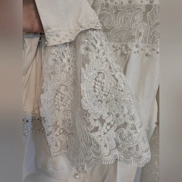 Boston Proper Pearl Embellished Lace Bell Sleeve Ivory Cardigan Sweater Small - Picture 7 of 14